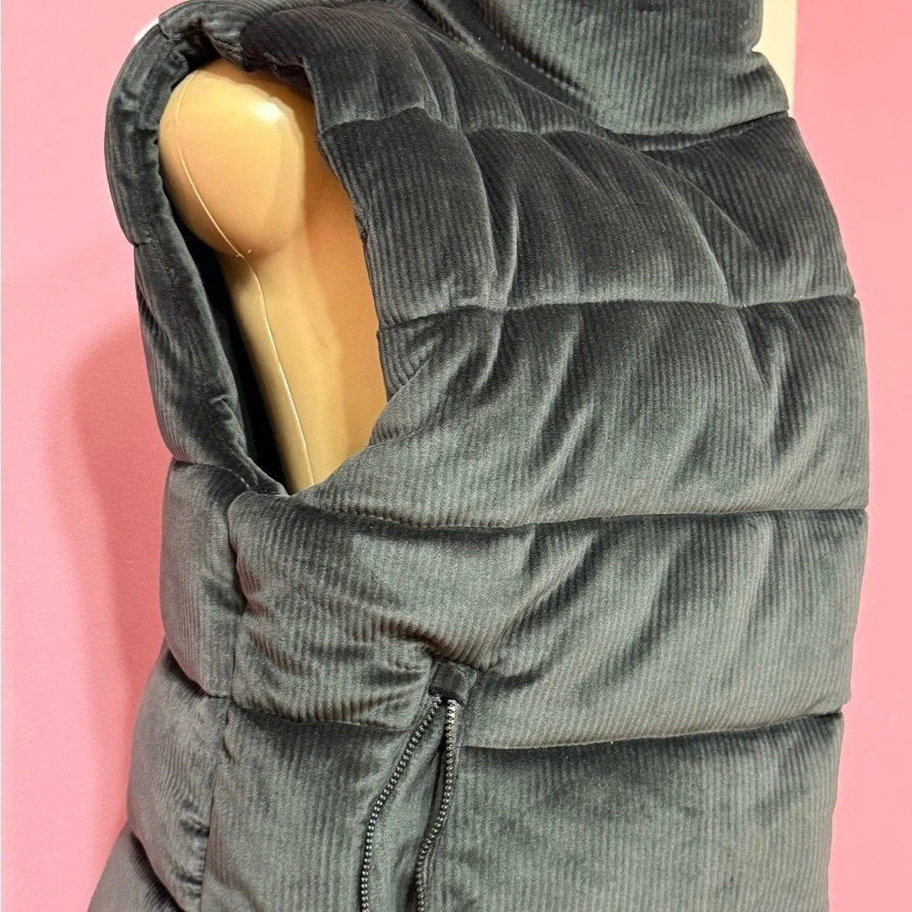 Avia women's black vest, size S (4-6) - Picture 2 of 7